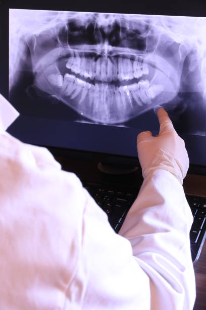 Best Holiday Emergency Dentist in Westwood Lakes, FL